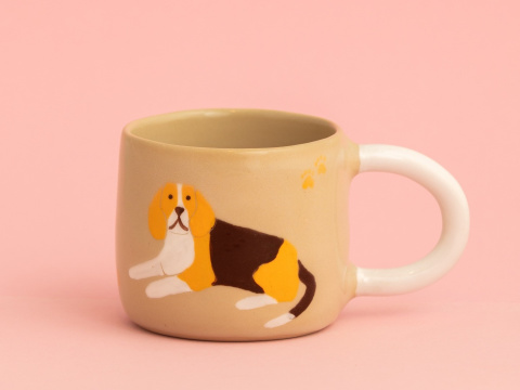 Kubek z leżącym pieskiem 275ml (Beagle) Kubek z leżącym pieskiem 275ml (Beagle)