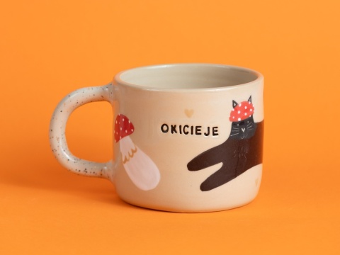 50. OKICIEJE - muchomory - czarny kot